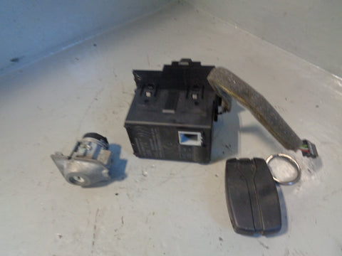 Freelander 2 Ignition Barrel with 2 Key Door Lock Land Rover 2006 to 2015 R13065