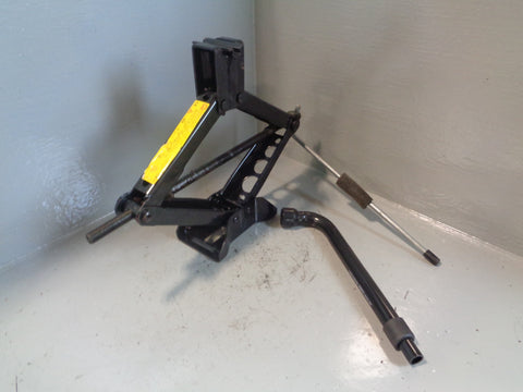 Freelander 2 Scissor Jack with Handle in Housing Brace Land Rover R23015