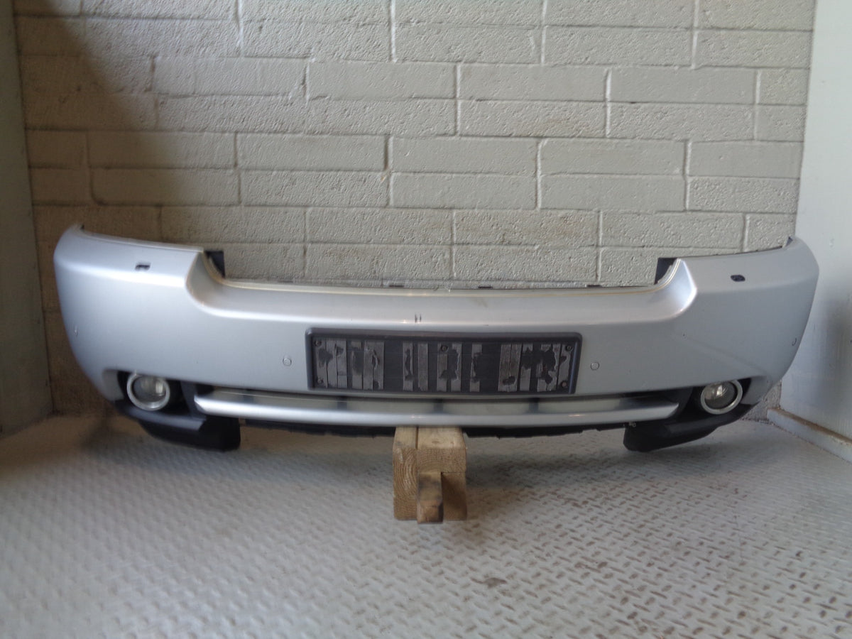 Range Rover L322 Front Bumper Facelift Zermatt Silver 2010 to 2013 L03035