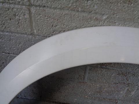 Discovery 4 Wheel Arch Trim Front Near Side Fuji White Land Rover 2009 to 2016