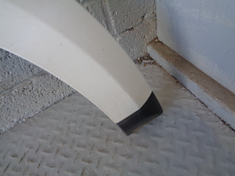 Discovery 4 Wheel Arch Trim Front Near Side Fuji White Land Rover 2009 to 2016