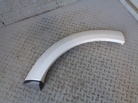 Discovery 4 Wheel Arch Trim Rear Quarter Off Side Right Fuji White Land Rover