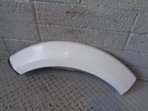 Discovery 4 Wheel Arch Trim Rear Quarter Off Side Right Fuji White Land Rover
