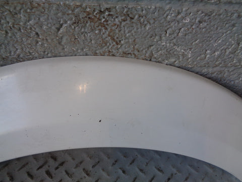 Discovery 4 Wheel Arch Trim Rear Quarter Off Side Right Fuji White Land Rover