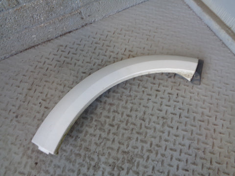 Discovery 4 Wheel Arch Trim Rear Quarter Near Side Left Fuji White Land Rover