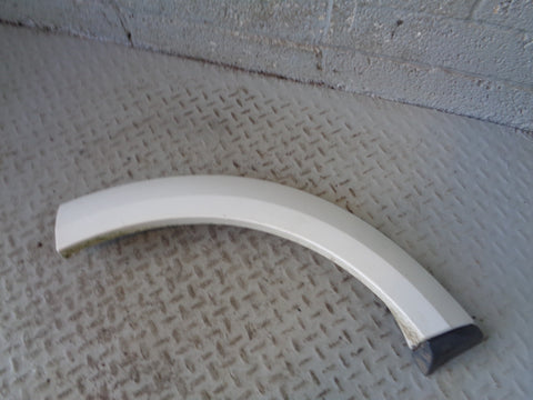 Discovery 4 Wheel Arch Trim Rear Quarter Near Side Left Fuji White Land Rover