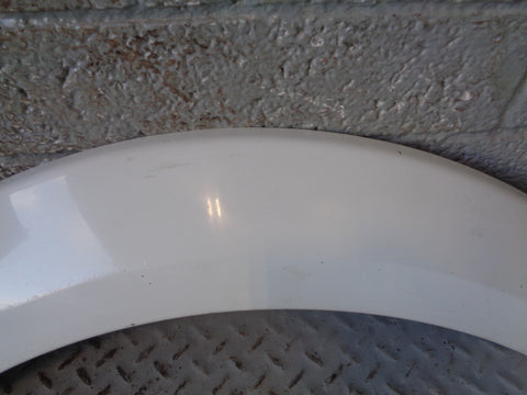 Discovery 4 Wheel Arch Trim Rear Quarter Near Side Left Fuji White Land Rover