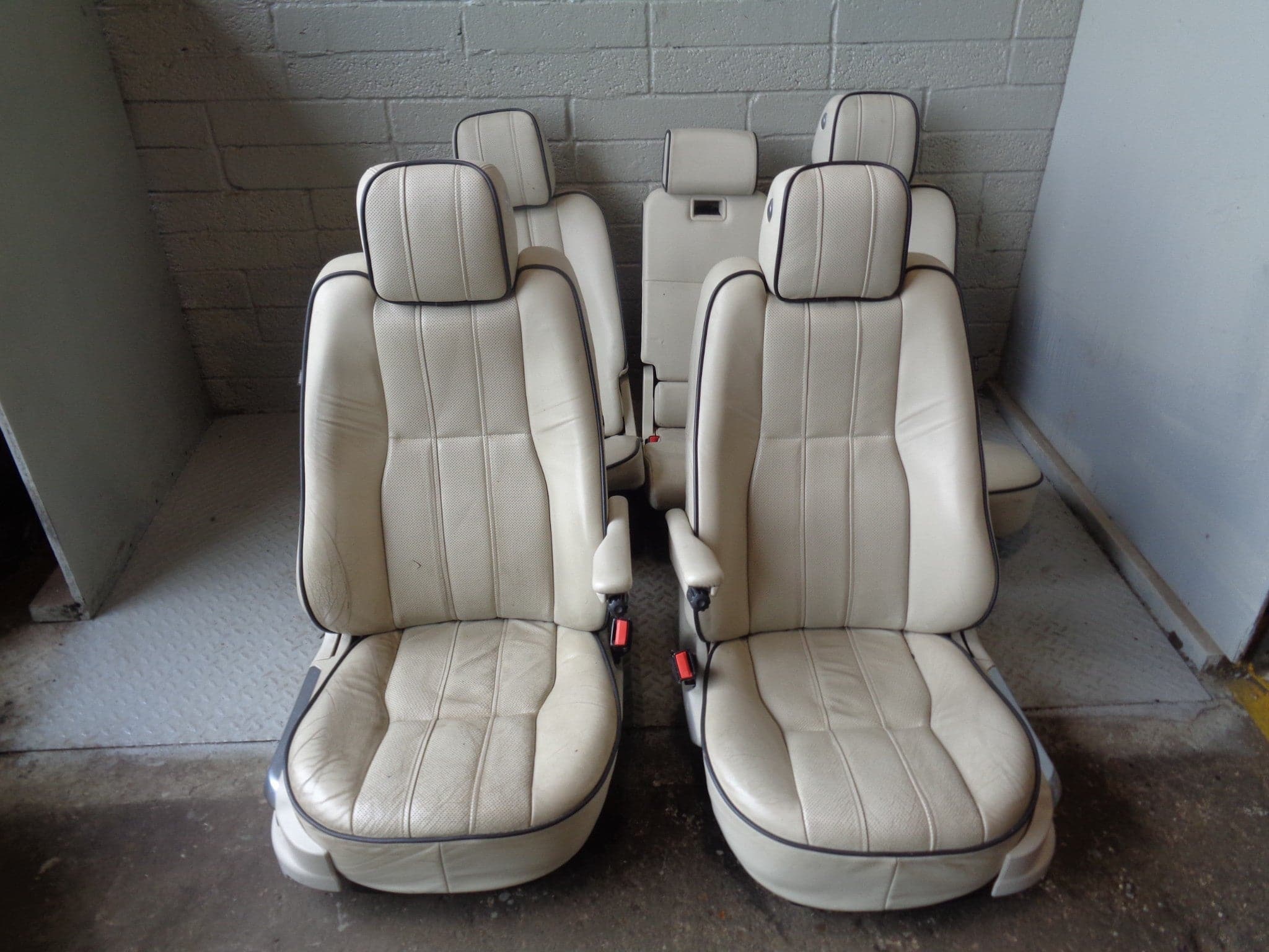 Lear Seating Ragne Rover Seats Range Rover L322 Leather Seats Ivory Black Piping Westminster 2010 to ...