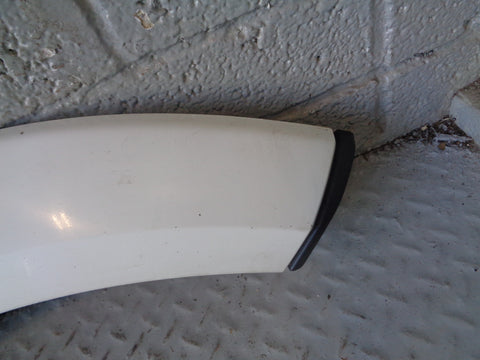 Discovery 4 Wheel Arch Trim Rear Quarter Near Side Left Fuji White Land Rover