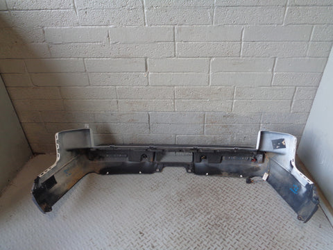 Discovery 4 Rear Bumper with Reflectors Fuji White Land Rover L22015