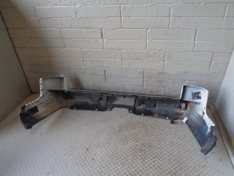 Discovery 4 Rear Bumper with Reflectors Fuji White Land Rover L22015