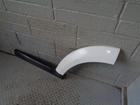 Discovery 4 Door Wheel Arch Trim Near Side Rear Fuji White LRC 867 Land Rover