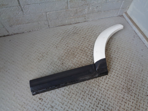 Discovery 4 Door Wheel Arch Trim Near Side Rear Fuji White LRC 867 Land Rover
