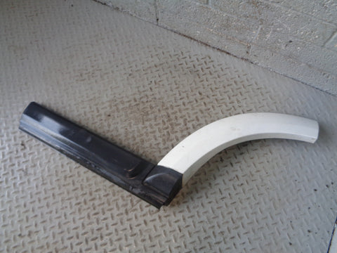 Discovery 4 Door Wheel Arch Trim Near Side Rear Fuji White LRC 867 Land Rover