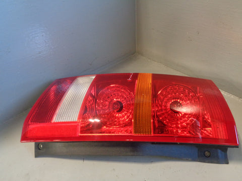 Discovery 3 Tail Light Cluster Near Side Rear XFB000573 2004 to 2009 K07045
