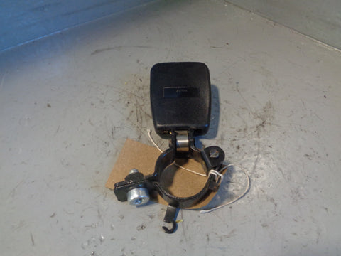 Discovery 3 Seat Belt Buckle Clasp 2nd Row Near Side Rear Type 2 2004 to 2007