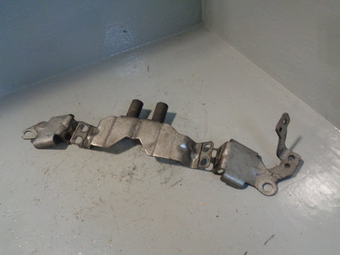 Discovery 4 Exhaust Crossover Link Pipe Bracket TDV6 Land Rover 8 Speed