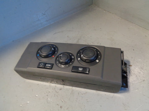 Discovery 3 Heater Control Panel JFC0000536WUX Land Rover 2004 to 2009