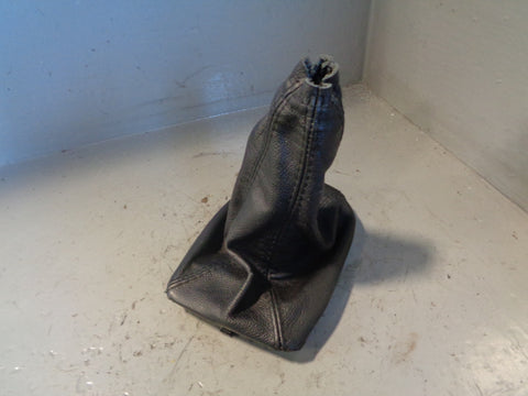 Discovery 3 Gearstick Gaiter Leather Manual L319 Land Rover 2004 to 2009