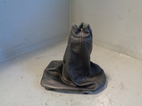 Discovery 3 Gearstick Gaiter Leather Manual L319 Land Rover 2004 to 2009