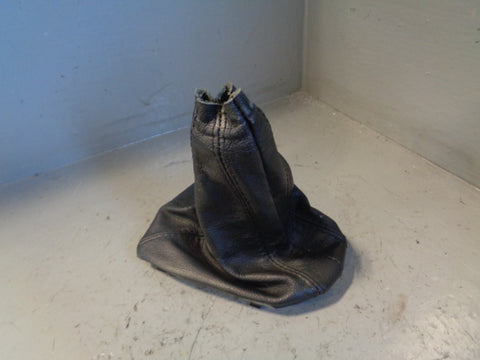 Discovery 3 Gearstick Gaiter Leather Manual L319 Land Rover 2004 to 2009