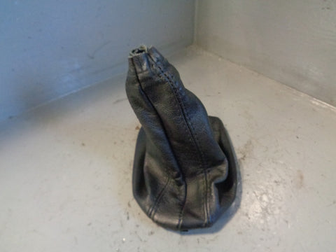 Discovery 3 Gearstick Gaiter Leather Manual L319 Land Rover 2004 to 2009
