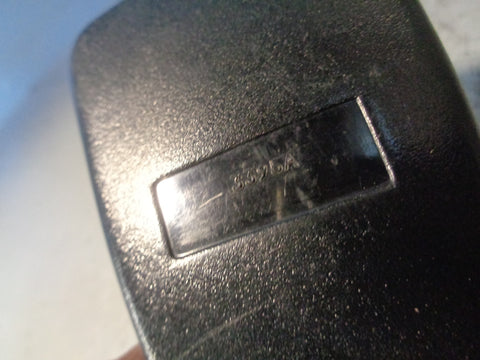 Discovery 3 Seat Belt Buckle Clasp 2nd Row Off Side Rear Type 2 2004 to 2007