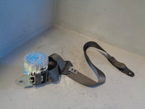 Discovery 3 Seat Belt Centre Rear in Black Land Rover Type 2 5 Seat Only