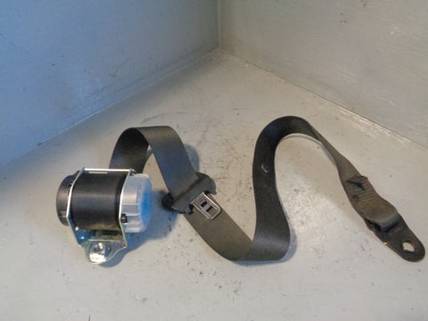Discovery 3 Seat Belt Centre Rear in Black Land Rover Type 2 5 Seat Only