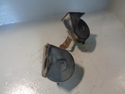 Range Rover L322 Horns Pair Of Two Tone Horns Land Rover 2010 to 2013