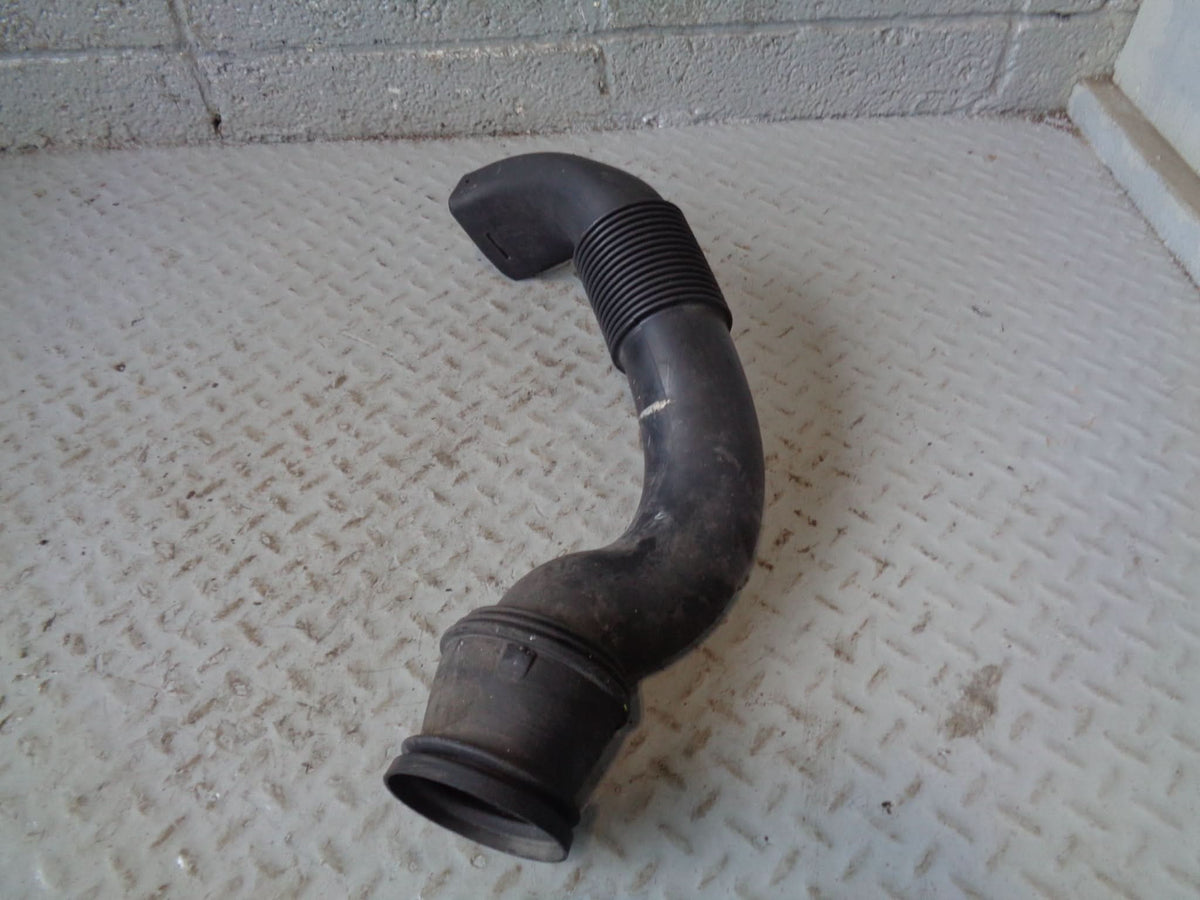 Range Rover L322 Air Intake Induction Pipe 4371 7786469-02 3.0 TD6 2002 to 2006