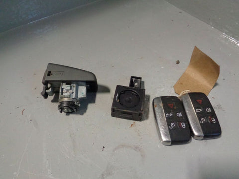 Discovery 4 Key Remote and Blade with Door Lock Land Rover 2009 to 2014 L11124