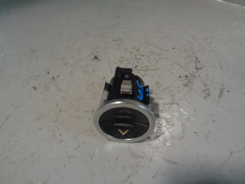 Range Rover L405 Electric Glove Box Release Switch CPLA-14K147-AC 2013 to 2017