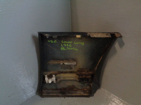 Range Rover L322 Wing Trim Near Side Front Epsom Green L30094