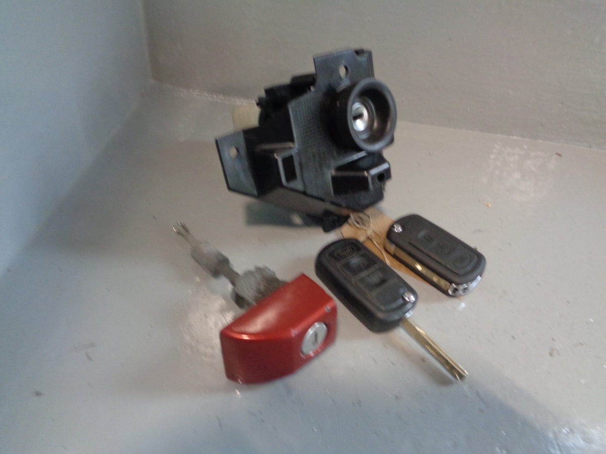 Range Rover L322 Ignition Switch Barrel with Keys Lock Set 2006 to 2009 R01045