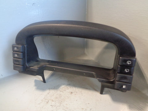 Discovery 2 Instrument Surround Speedo in Black Land Rover 1998 to 2004 R05035