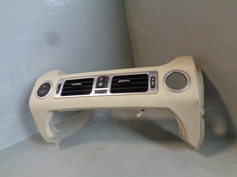 Range Rover Dashboard Centre Air Vents L322 Facelift Glove Box Switch R04044