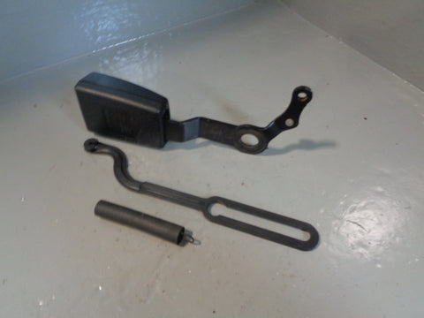 Discovery 4 Seat Belt Buckle Clasp 3rd Row Off Side Rear Type 1 2009 to 2013