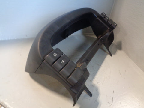 Discovery 2 Instrument Surround Speedo in Black Land Rover 1998 to 2004 R05035