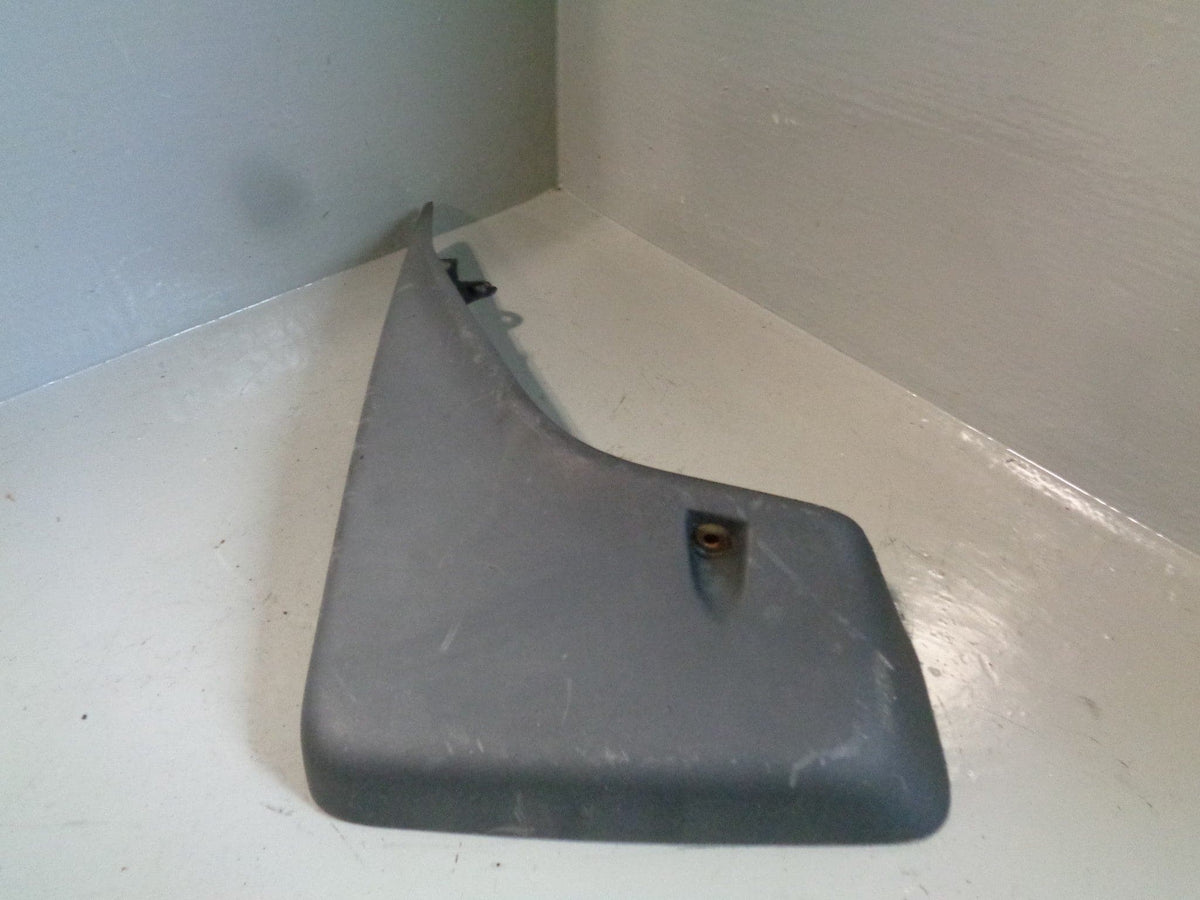 Freelander 2 Mud Flap Splash Guard Near Side Front Land Rover 2006 to 2011