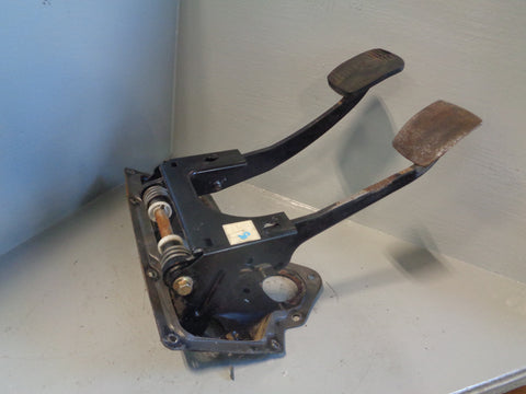 Discovery 2 Pedal Set Manual Clutch Brake 2.5 TD5 Land Rover 1998 to 2004 R05035