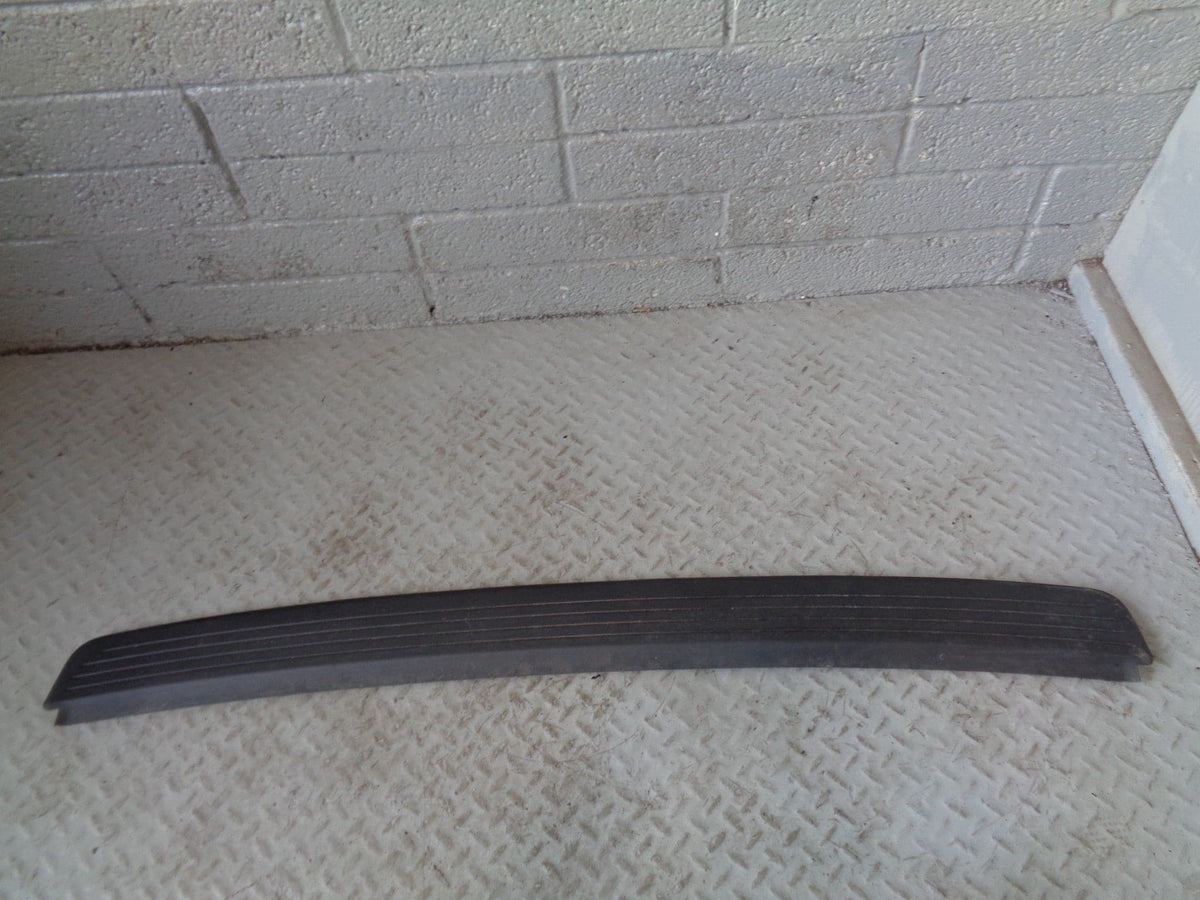 Range Rover L322 Bumper Rear Top Scuff Plate Panel Trim 9H42 17E962 AAW