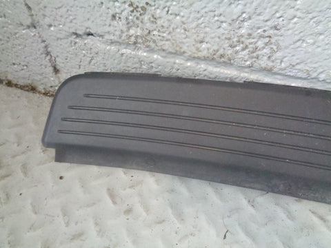 Range Rover L322 Bumper Rear Top Scuff Plate Panel Trim 9H42 17E962 AAW