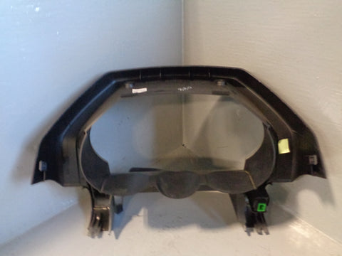 Freelander 1 Instrument Cluster Surround Facelift Land Rover 2004 to 2006 L15055