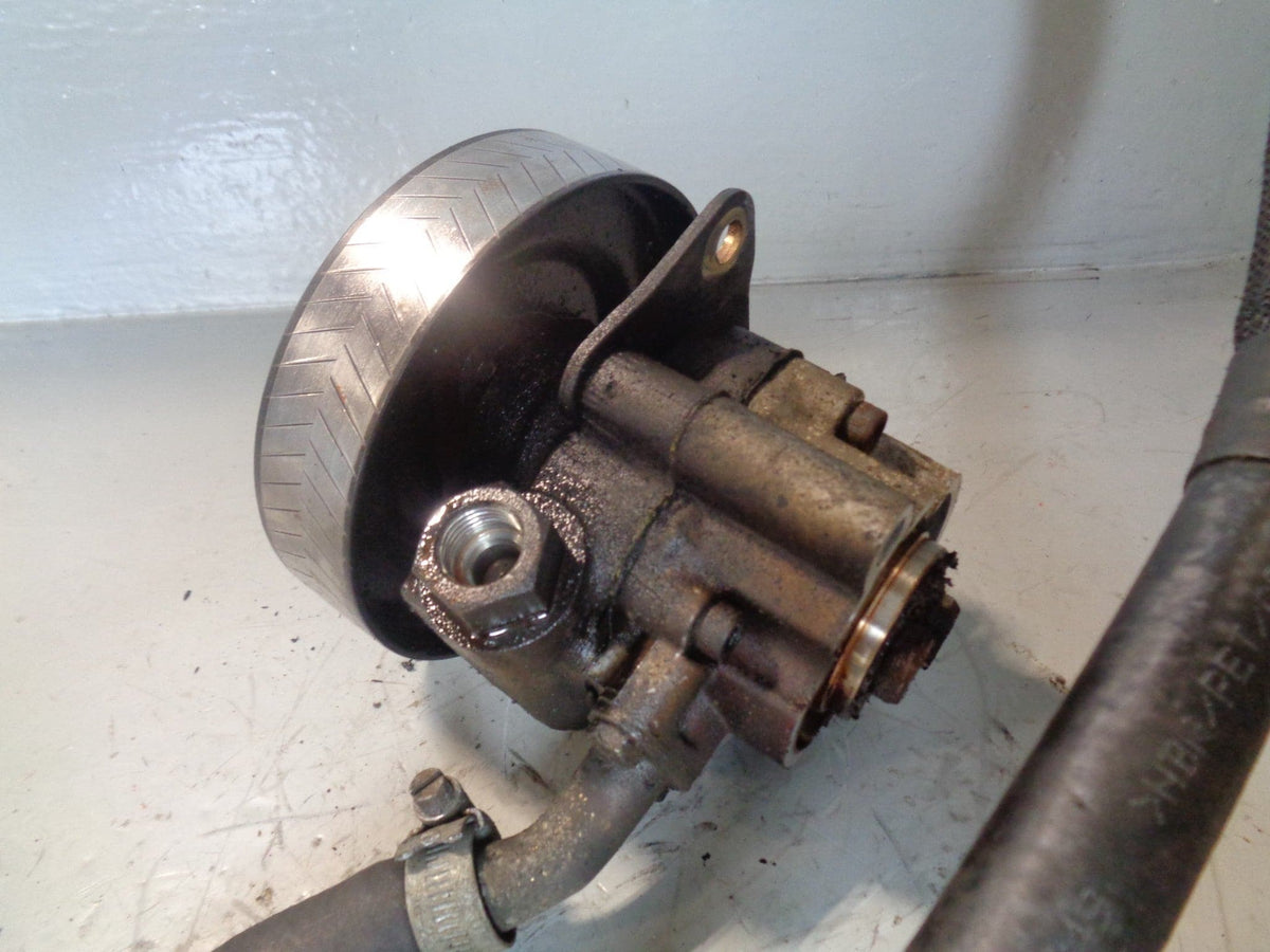 Discovery 2 Power Steering Pump TD5 HE1205082 Land Rover 1998 to 2004