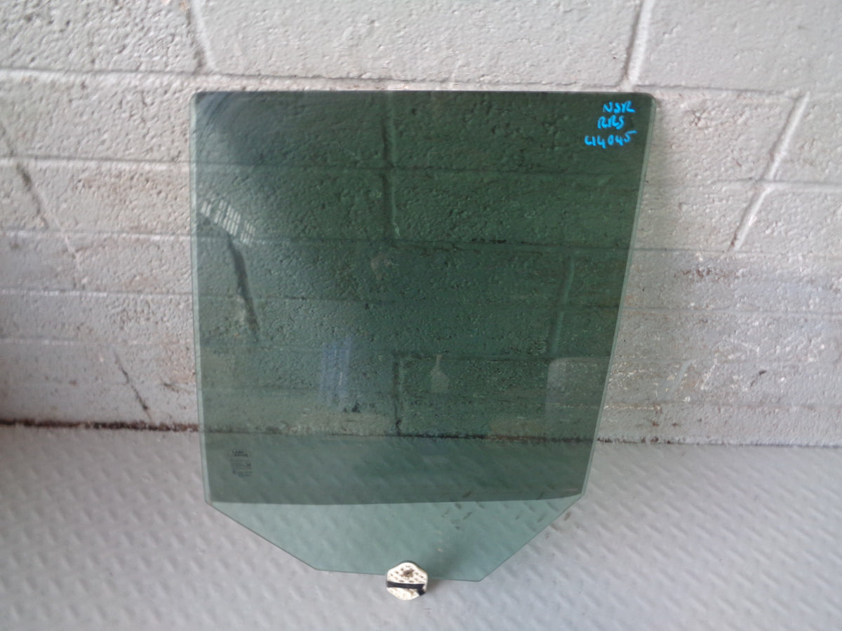 Range Rover Sport Glass Rear Door Window Near Side Tinted 2005 to 2009 L14045