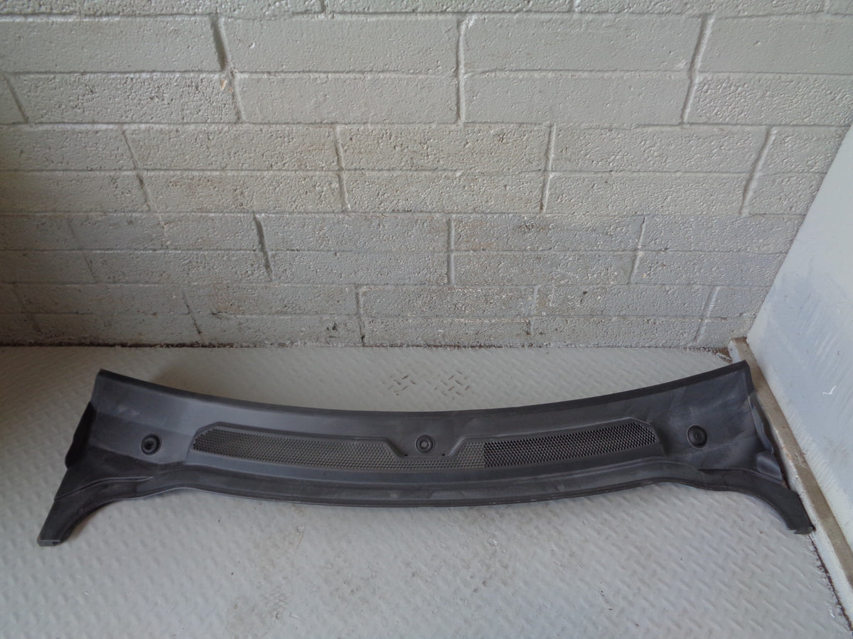 Discovery 4 Scuttle Panel JAG500012 Windscreen Trim Land Rover 2009 to 2016