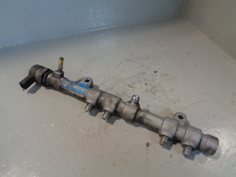 Range Rover L322 TDV8 4.4 Fuel Rail AL3Q-9D280-HC Off Side Right 2010 to 2013