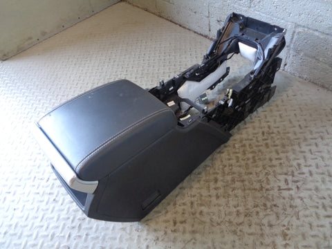 Range Rover Evoque Centre Console Ebony Black Arm Rest L538 2011 to 2018 L18065