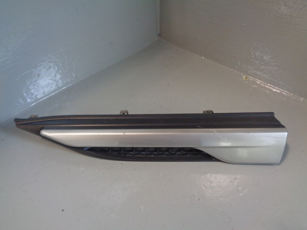 Range Rover Evoque Wing Grille Trim Silver Left BJ32 280B11 ABW 2011 to 2015